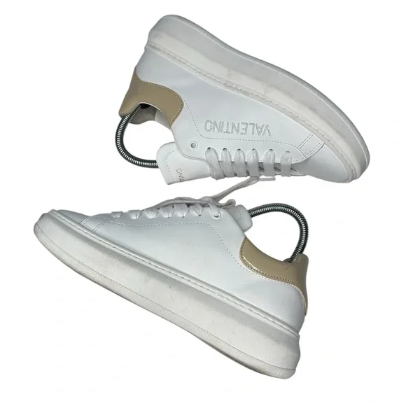 Valentino Women's White and Beige Fresia Low Top Sneakers. Sz:7-8